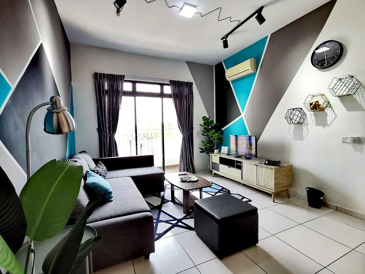 0803 Family Suites Bukit Indah Tvbox Wifi Games Toy 新山 0*,  马来西亚